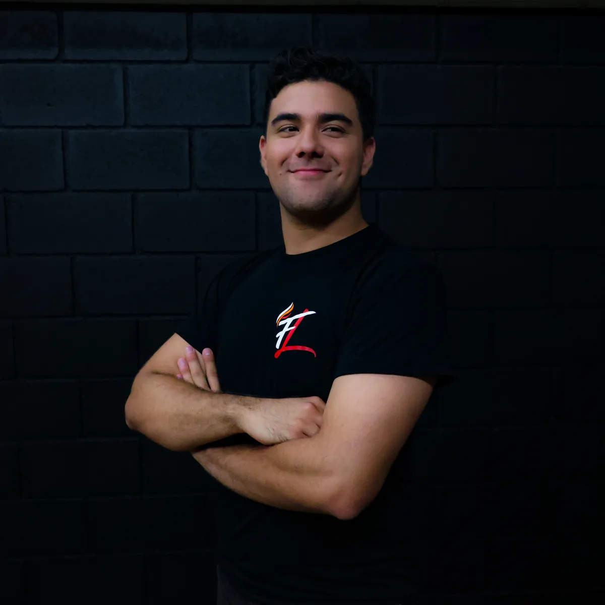 Kenneth González